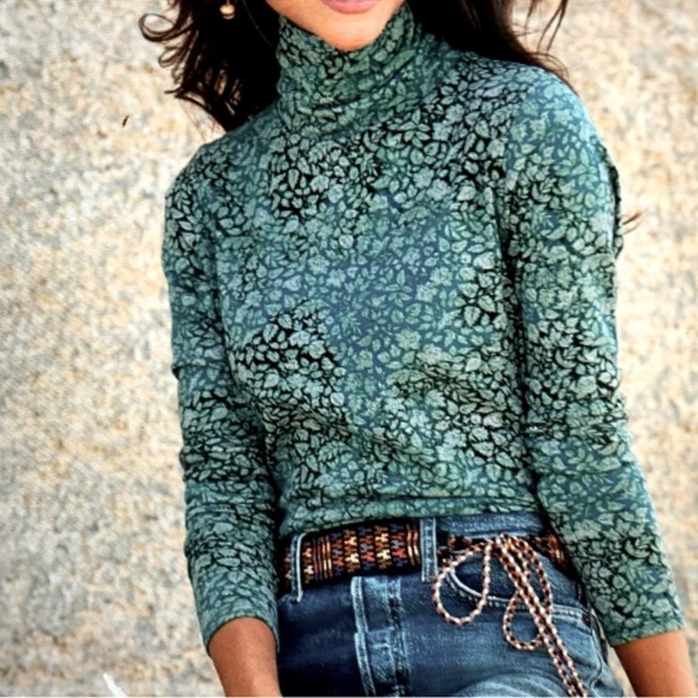 Peruvian Connection Mille Fleur Cotton Turtleneck Size M